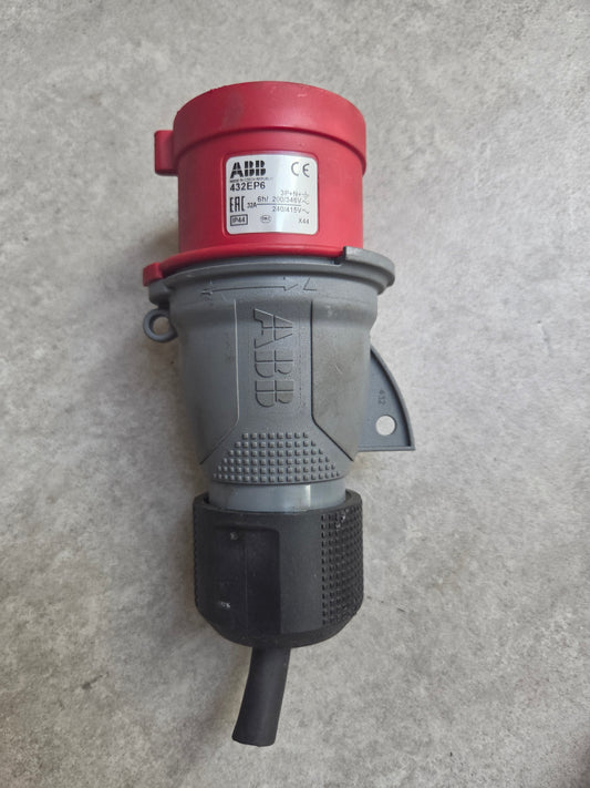 32A 3 phase plug 3p+N USED