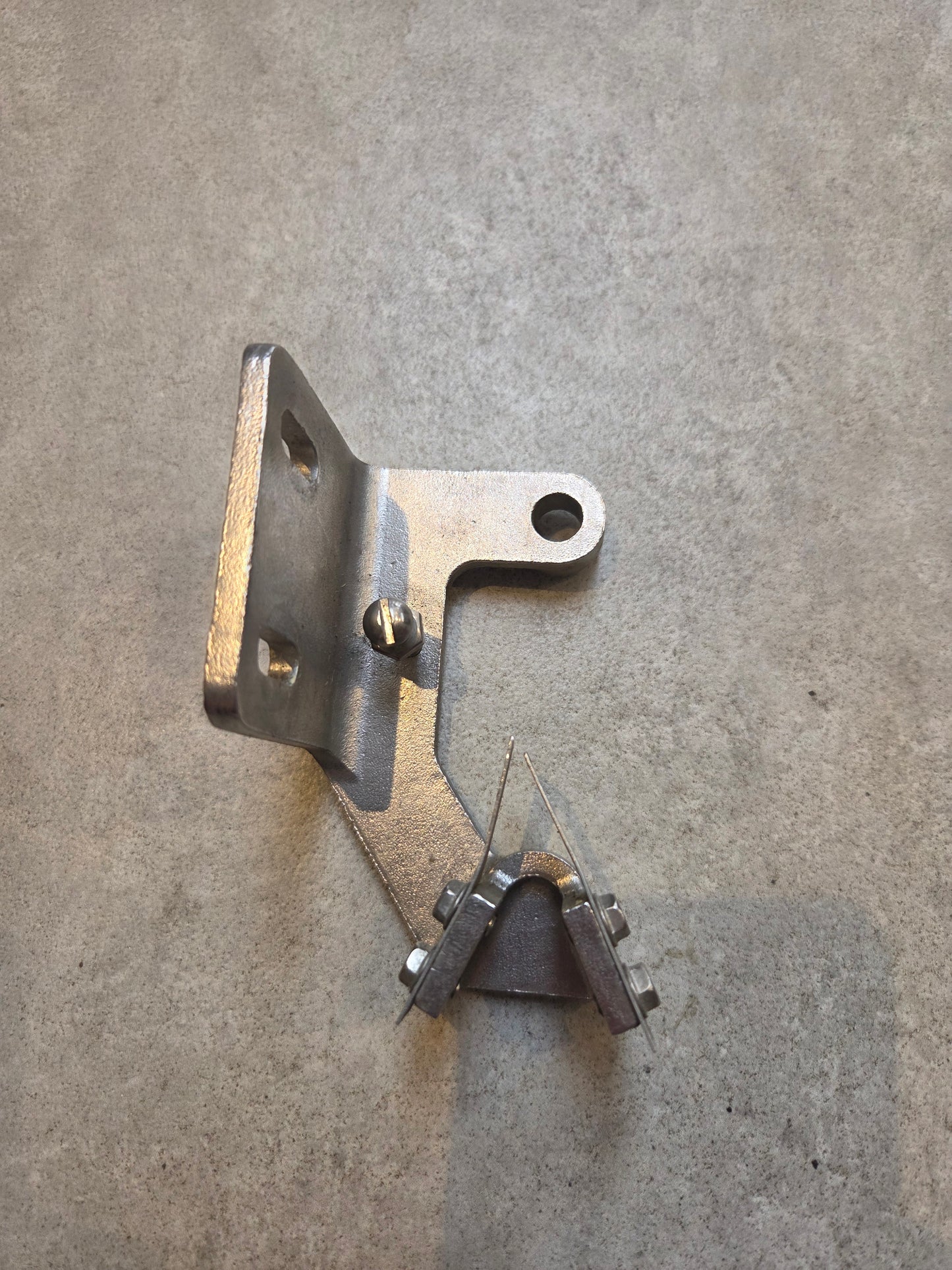 Biro Mfg Guide Bracket Saw Cleaner Assembly AS16Z Used Good Condition